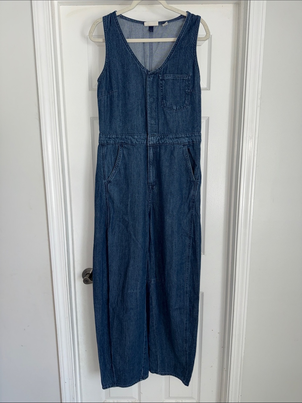 Universal Thread Women’s Denim barrel overalls